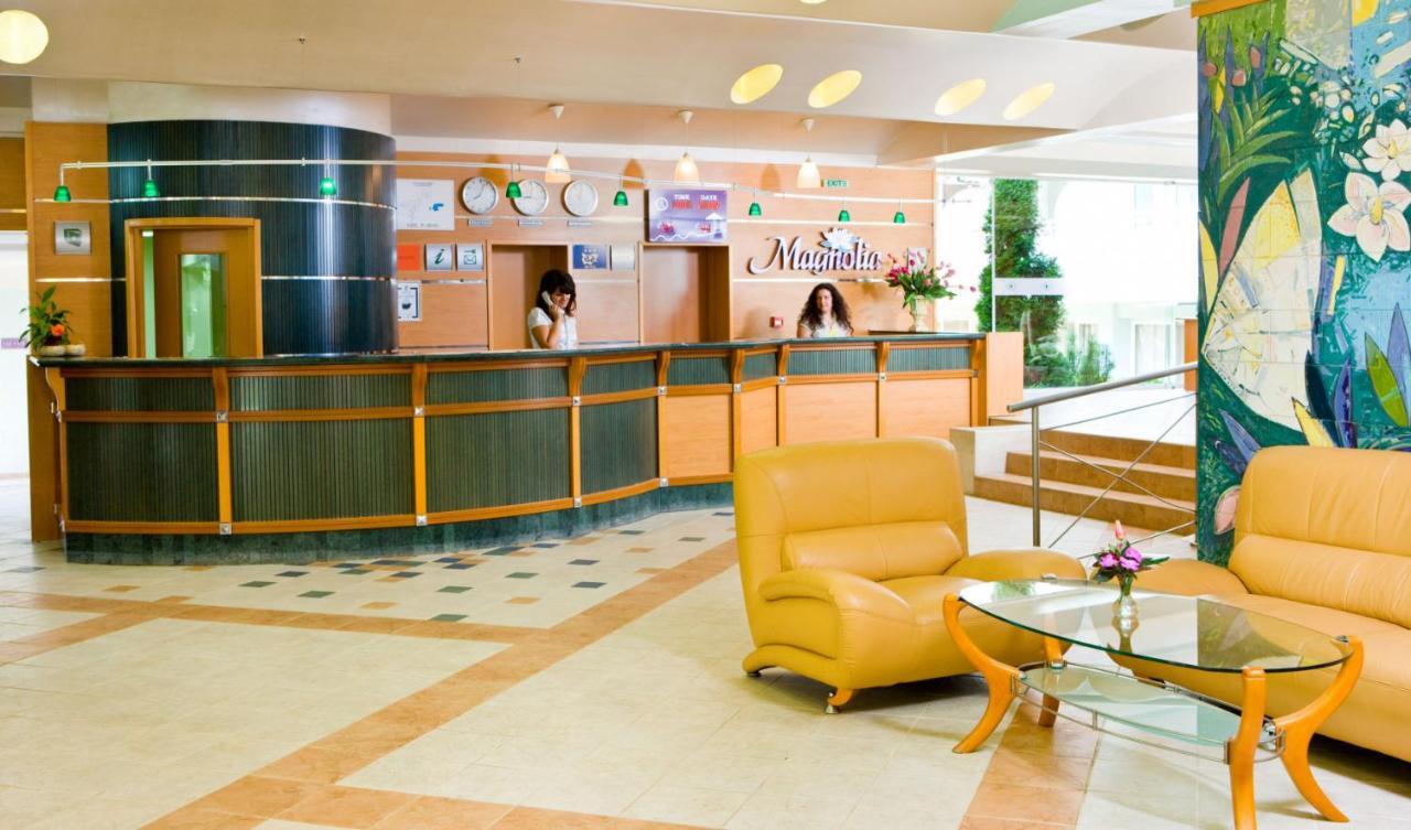 אלבנה Hotel Magnolia מראה חיצוני תמונה